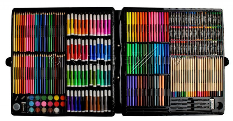 Painting art case - 288 items