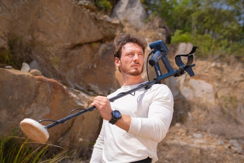 Metal detector Minelab Gold Monster 2000