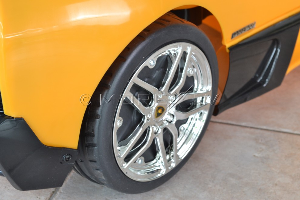 ŽAISLINIS AUTOMOBILIS LAMBORGINI KL-7001 GELTONAS