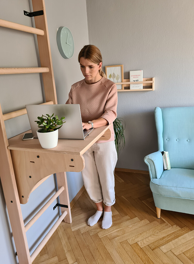 Medinės švediškos kopėtėlės RESTPRO® WOOD 230x65 cm su staliuku