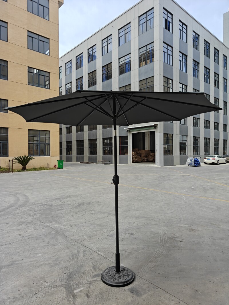 Sun protection umbrella 2.7 m