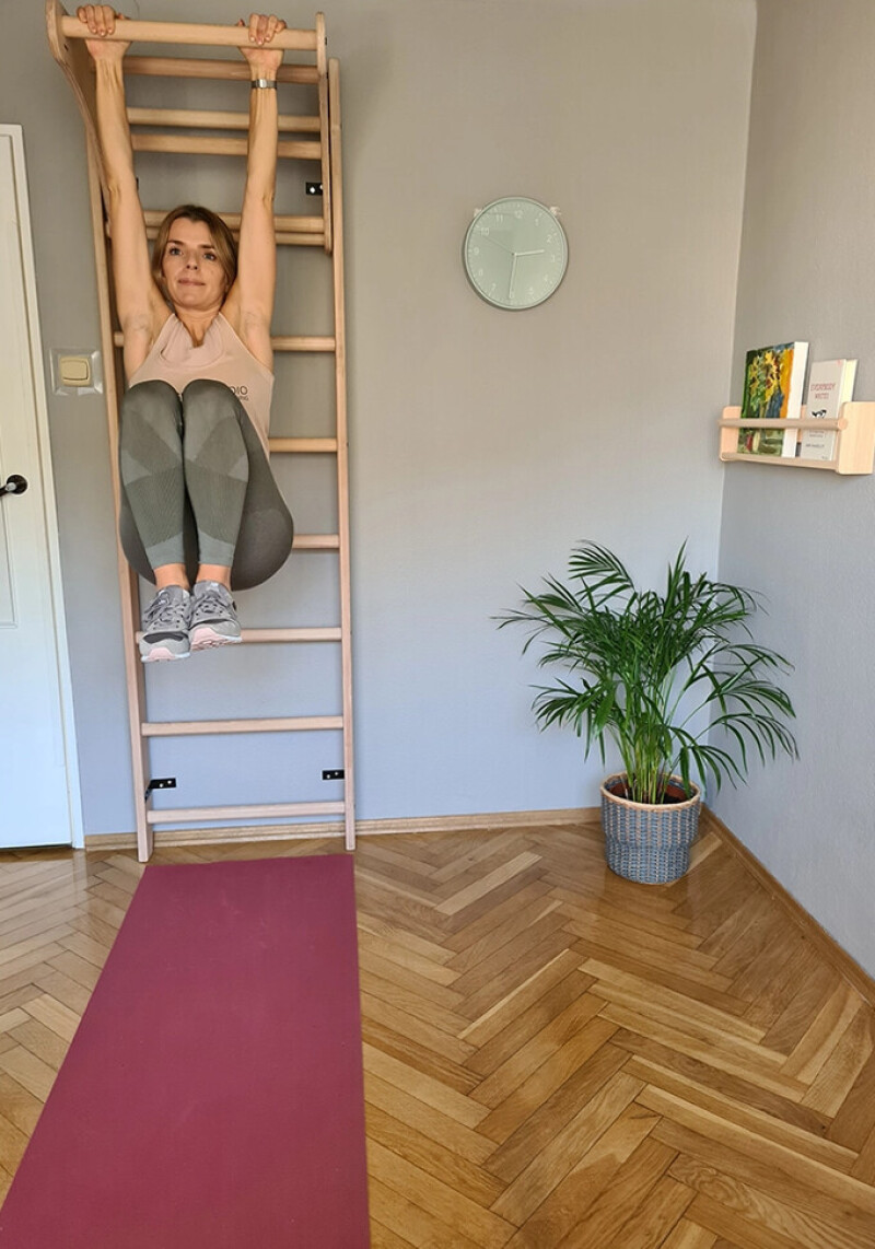 Medinė prisitraukimų skersinis švediškai sienelei 65 cm