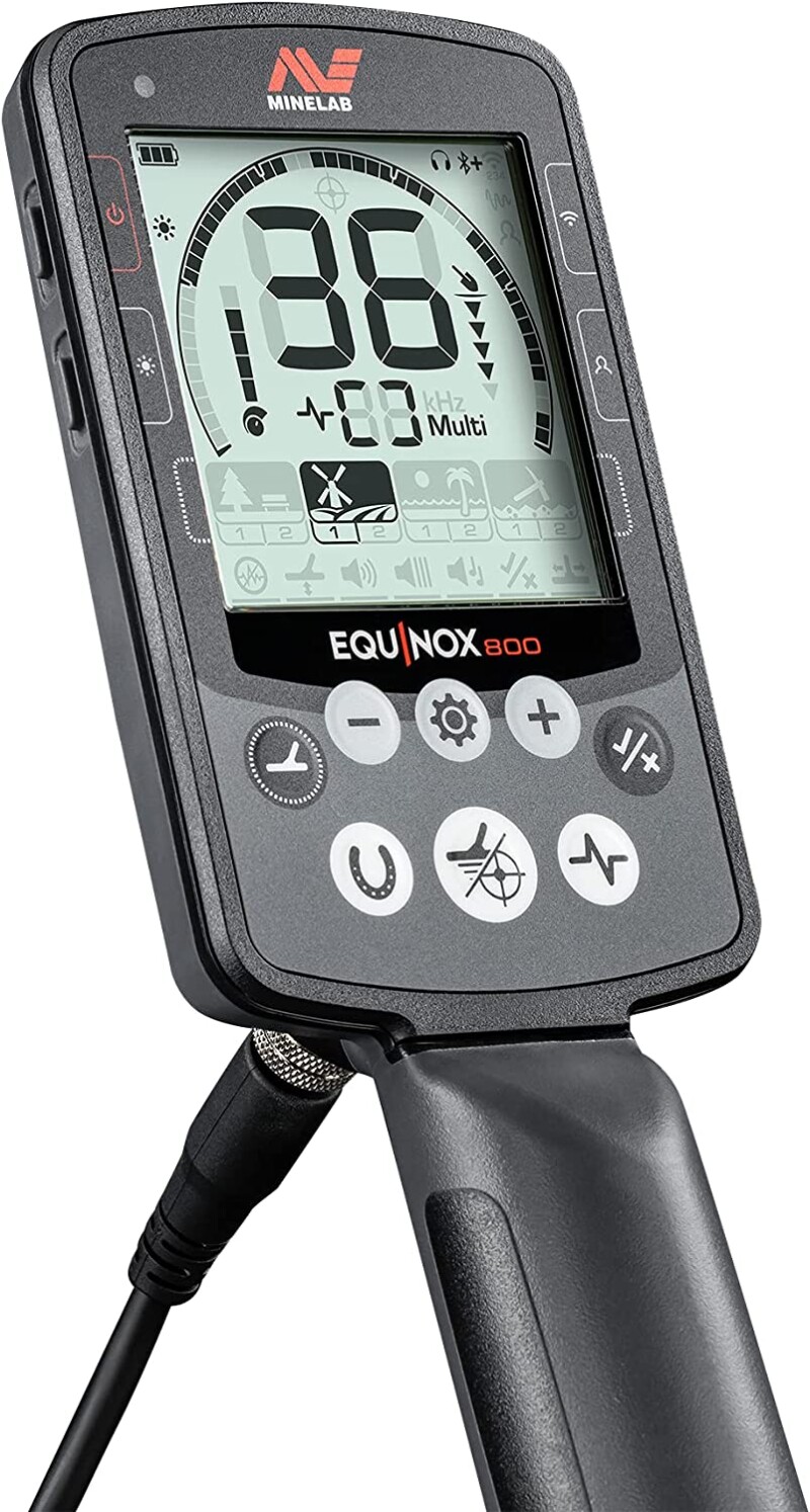 Minelab EQUINOX 800 Metal Detector + GIFT: Atspari vandeniui 6” ritė Equinox