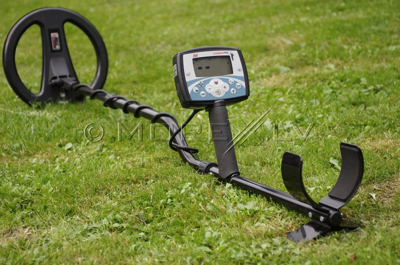 Металлодетектор Minelab X-Terra 705 Dual Pack