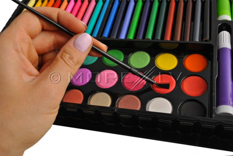 Painting art case - 288 items