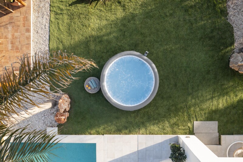 Bestway LAY-Z-SPA Hawaii AirJet 6001J sūkurinis - baseinas 6-8 asmenims